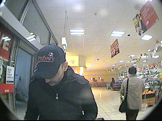 Fahndungsfoto (Foto: Polizei) Fahndungsfoto (Foto: Polizei)