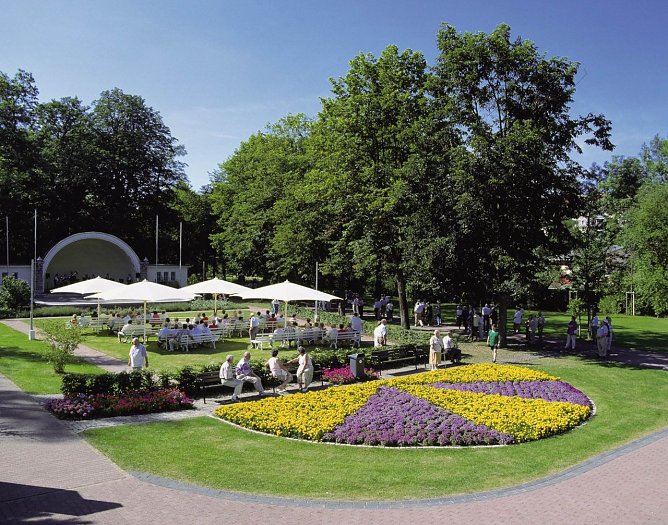 Kurkonzerte im Heine-Park (Foto: Tourist-Info) Kurkonzerte im Heine-Park (Foto: Tourist-Info)