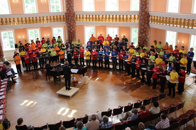 Thuringia Cantat im Konzert (Foto: Karl-Heinz Herrmann) Thuringia Cantat im Konzert (Foto: Karl-Heinz Herrmann)