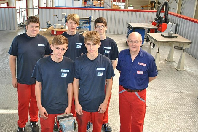 Neues Azubis (Foto: Bettina Biehler)