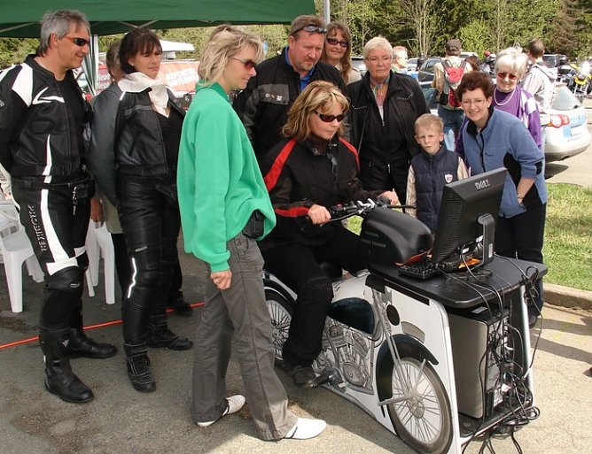 Aktion mit Akzetanz (Foto: Polizei) Aktion mit Akzetanz (Foto: Polizei)