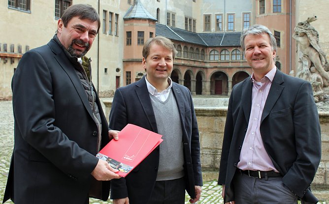 Vorbereitung auf Anatevka laufen (Foto: Karl-Heinz Herrmann) Vorbereitung auf Anatevka laufen (Foto: Karl-Heinz Herrmann)