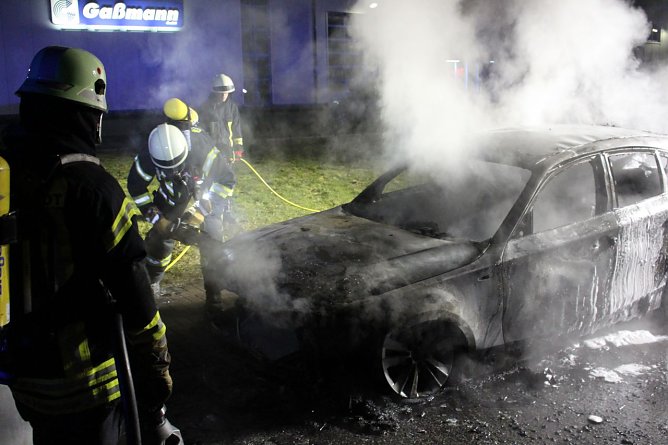 PKW-Brand (Foto: Feuerwehr Heiligenstadt)