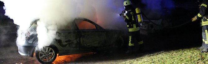 PKW-Brand (Foto: Feuerwehr Heiligenstadt)