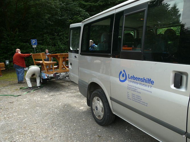 Sitzbänke von der Lebenshilfe (Foto: Ilka Kühn) Sitzbänke von der Lebenshilfe (Foto: Ilka Kühn)