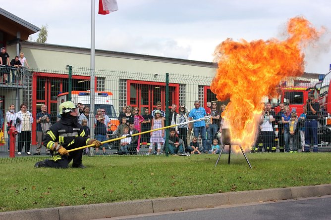 Feuerwehr präsentiert sich am 21. August (Foto: Feuerwehr Heiligenstadt) Feuerwehr präsentiert sich am 21. August (Foto: Feuerwehr Heiligenstadt)