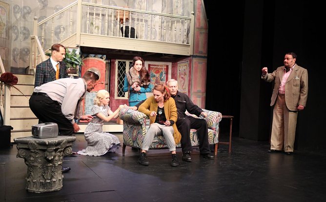 Der nackte Wahnsinn bricht Ende Oktober im Nordhäuser Theater aus (Foto: Peter Scholz) Der nackte Wahnsinn bricht Ende Oktober im Nordhäuser Theater aus (Foto: Peter Scholz)