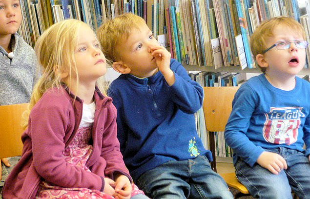 Interessierte Zuhörer (Foto: Elke Räuber) Interessierte Zuhörer (Foto: Elke Räuber)