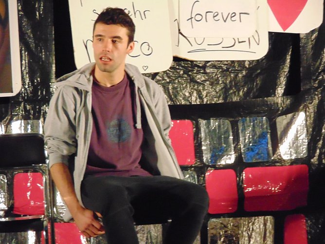 Präventionstheater (Foto: Lisa Gatzemeier und Donata Lichtenberg) Präventionstheater (Foto: Lisa Gatzemeier und Donata Lichtenberg)