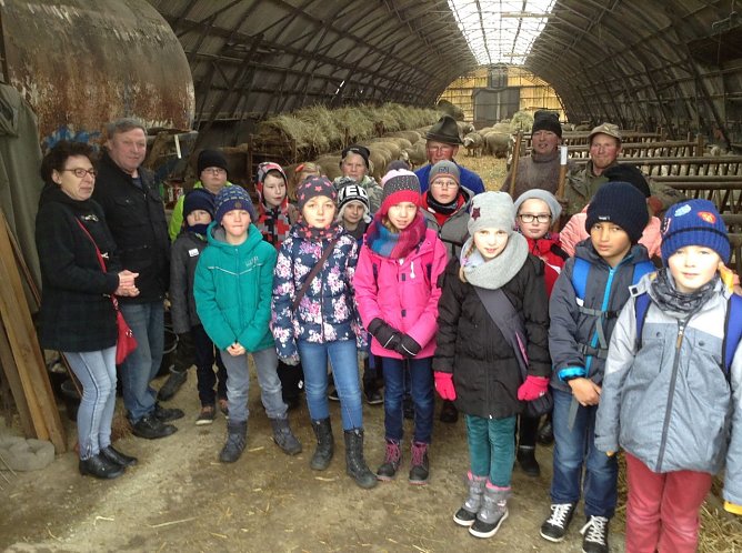 Kommunionkinder in H&uuml;pstedt (Foto: Pfr. Haase)