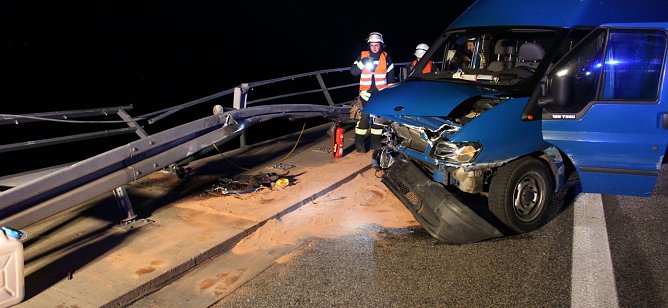 Unfall auf Etzelsbachbrücke (Foto: Feuerwehr Heiligenstadt) Unfall auf Etzelsbachbrücke (Foto: Feuerwehr Heiligenstadt)