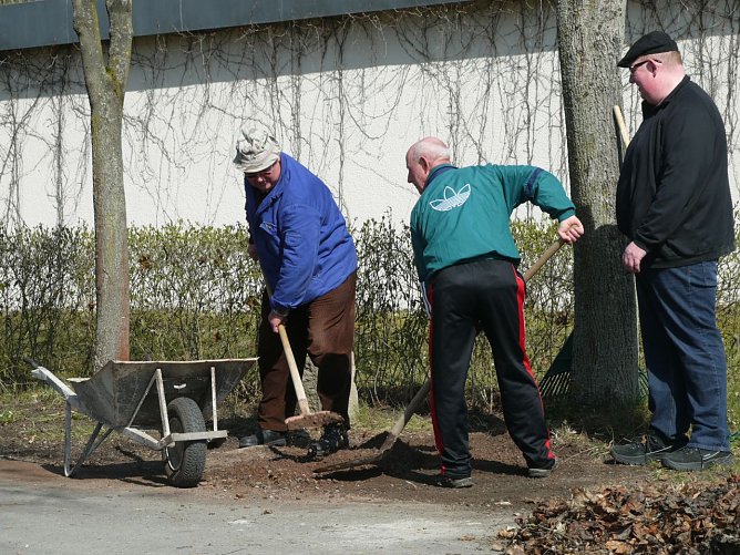 Fr&uuml;hjahrsputz in Worbis (Foto: Archiv Ilka K&uuml;hn)