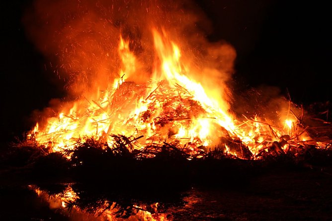 Osterfeuer (Foto: Ilka K&uuml;hn)