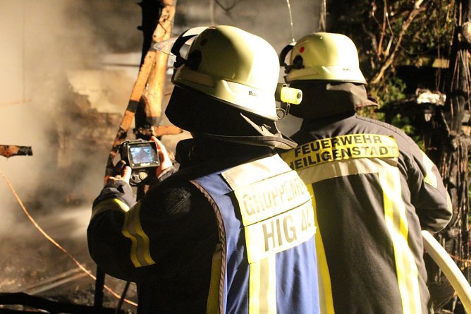 Brandeinsatz (Foto: Feuwerwehr Heilibad Heiligenstadt) Brandeinsatz (Foto: Feuwerwehr Heilibad Heiligenstadt)