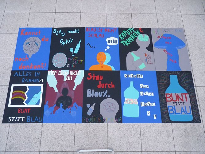 Plakate vom Gymnasium Dingelst&auml;dt (Foto: Beatrice M&uuml;ller)