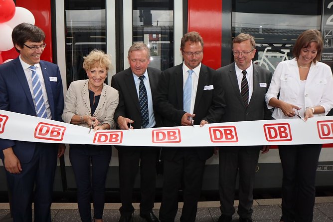 Start f&uuml;r gr&ouml;&szlig;eren Dieseltriebwagen (Foto: Bahn AG)