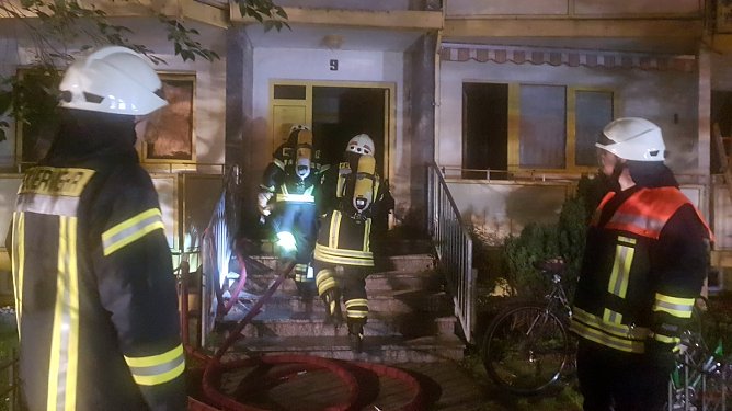 Einsatz in der Händelstraße (Foto: Feuerwehr Leinefelde) Einsatz in der Händelstraße (Foto: Feuerwehr Leinefelde)