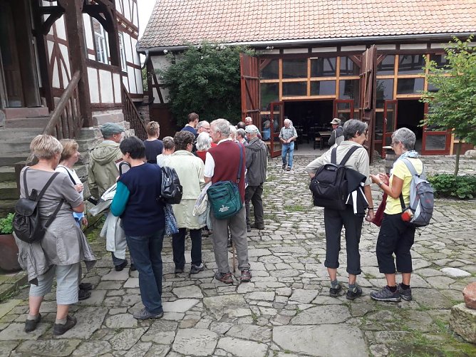 Mit dem Wanderbus unterwegs (Foto: Naturpark)