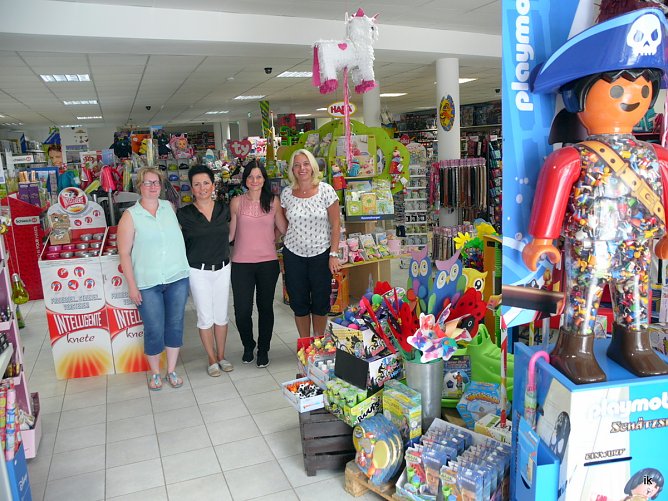 Liane Hamelmann mit Team (Foto: Ilka Kühn) Liane Hamelmann mit Team (Foto: Ilka Kühn)