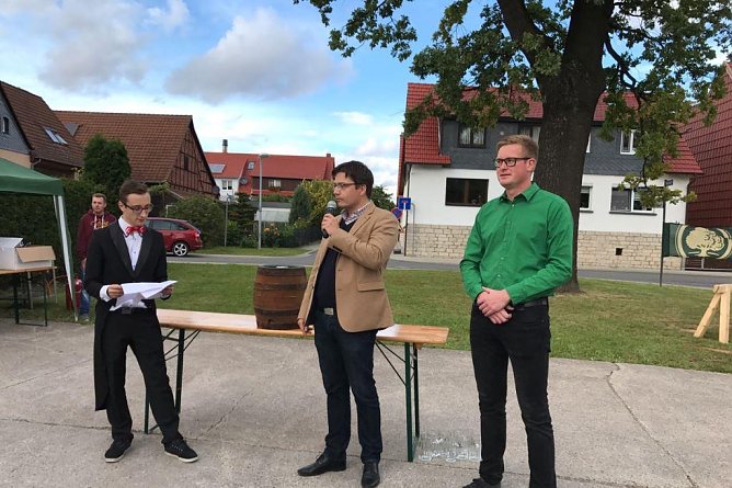 Eichbaumfest Birkungen (Foto: Michael Apel) Eichbaumfest Birkungen (Foto: Michael Apel)