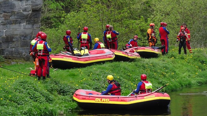 Ausbildung bei der DLRG (Foto: Christian Steins)