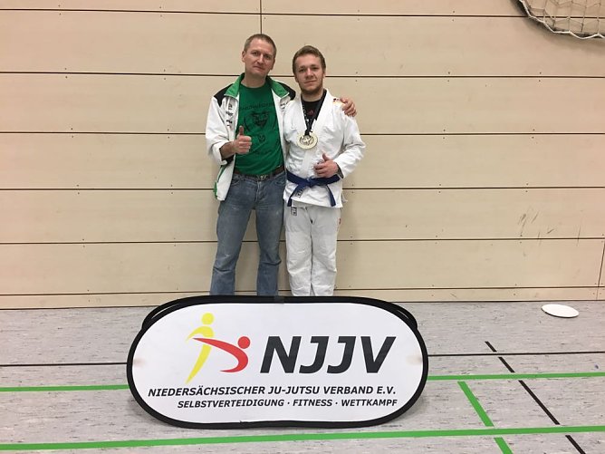 Oliver mit Trainer (Foto: Eckert)