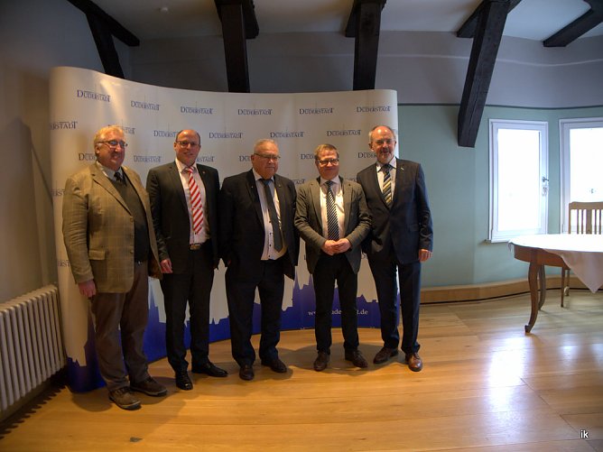 v.li. H-G. Kracht, Marko Grosa, Lothar Koch, Thomas Spielmann und Wolfgang Nolte (Foto: Ilka Kühn) v.li. H-G. Kracht, Marko Grosa, Lothar Koch, Thomas Spielmann und Wolfgang Nolte (Foto: Ilka Kühn)