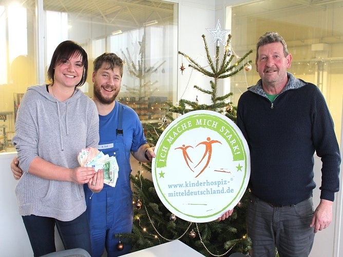 Spendenübergabe (Foto: Stephan Masch) Spendenübergabe (Foto: Stephan Masch)