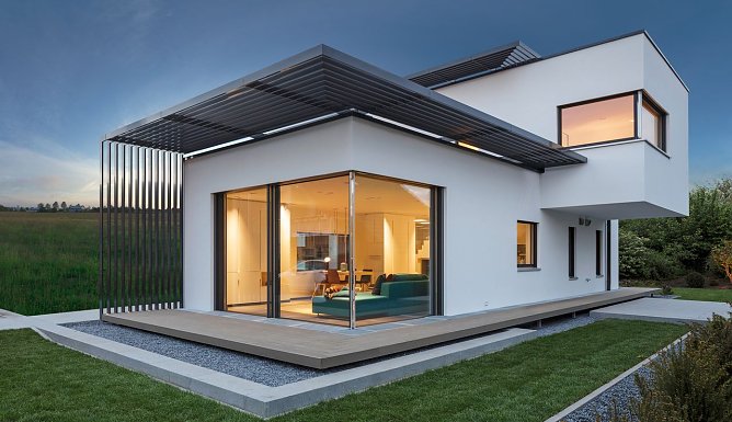 Strom selbst erzeugen und nutzen (Foto: tdx/Luxhaus)