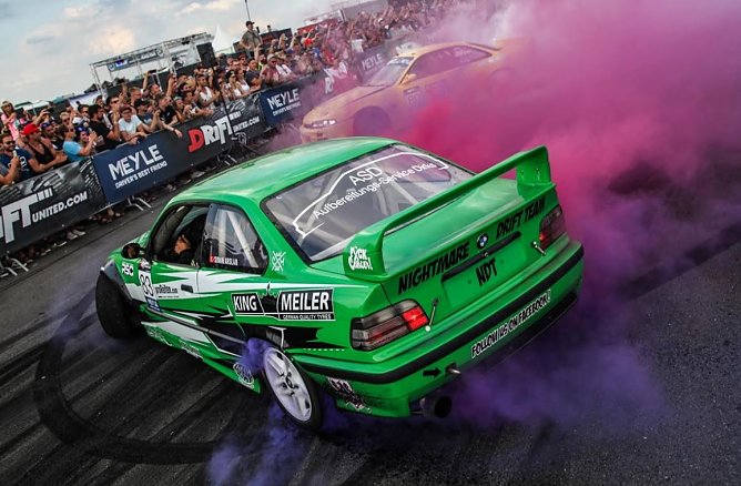 Autos (Foto: Marco Fritsche)