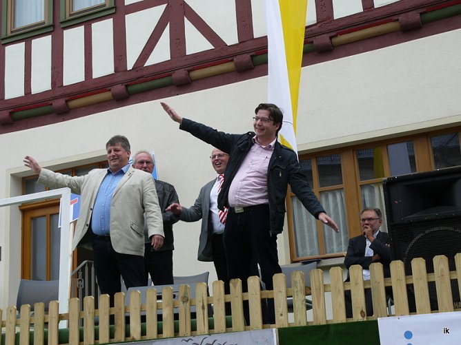 Bühne (Foto: Ilka Kühn) Bühne (Foto: Ilka Kühn)