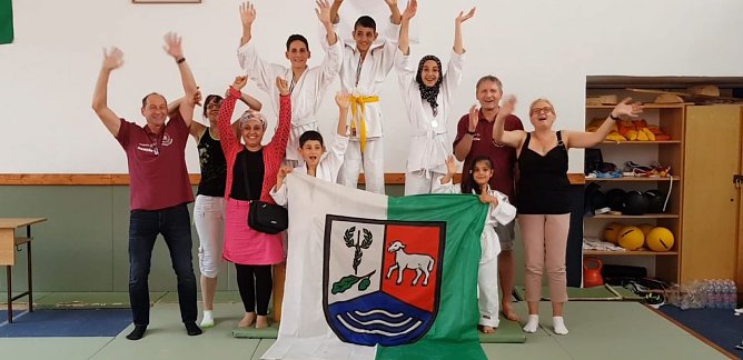 In Ungarn (Foto: Ju-Jutsu-Verein) In Ungarn (Foto: Ju-Jutsu-Verein)