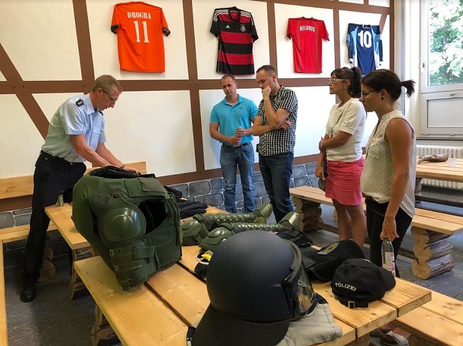 Ausr&uuml;stung (Foto: Natalie H&uuml;nger)