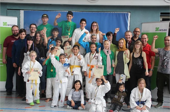 Pokalgewinner (Foto: Ju-Jutsu-Verein) Pokalgewinner (Foto: Ju-Jutsu-Verein)