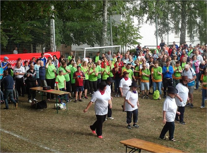 Tanzgruppe (Foto: Jana Vogt) Tanzgruppe (Foto: Jana Vogt)