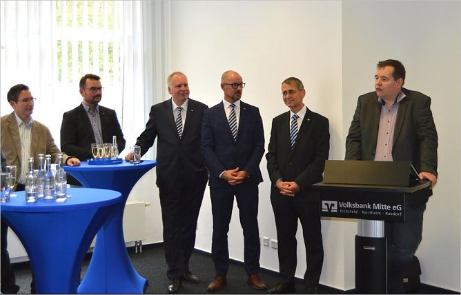 Begr&uuml;&szlig;ung (Foto: Florian Hartleib)