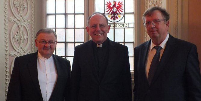 Bischof zu Besuch (Foto: Landratsamt)