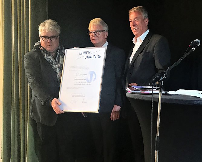 Ehrenobermeister-W&uuml;rde verliehen (Foto: Ottobock)