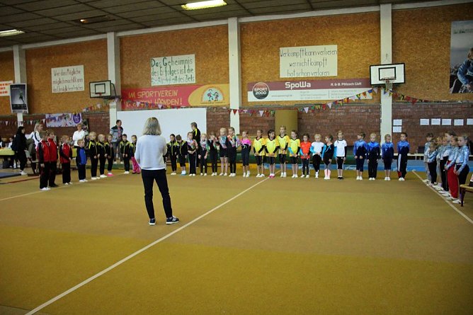 Herbstmannschaftsmeisterschaften im Turnen (1) (Foto: Karl-Heinz Herrmann)