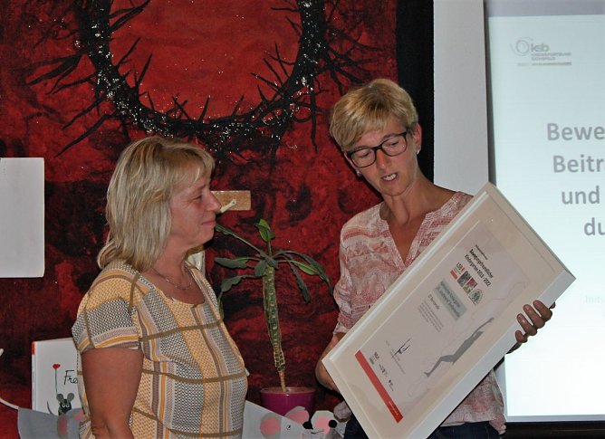 Siegelübergabe (Foto: KSB) Siegelübergabe (Foto: KSB)