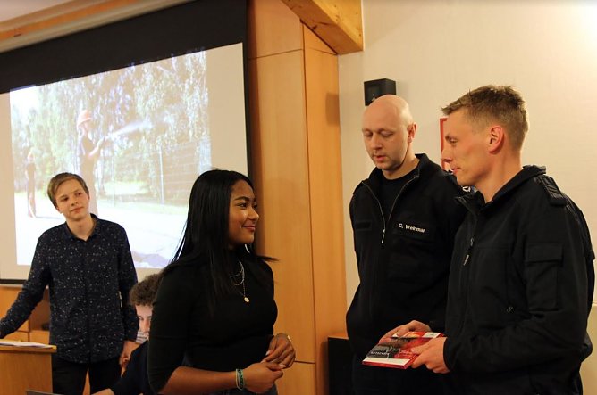Ausbildern gedankt (Foto: Franz Bierschenk) Ausbildern gedankt (Foto: Franz Bierschenk)