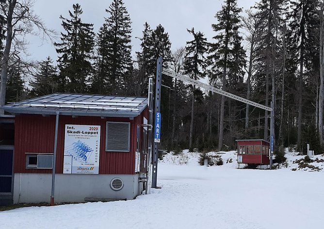Andere Länder (Foto: Karl-Heinz Herrmann) Andere Länder (Foto: Karl-Heinz Herrmann)
