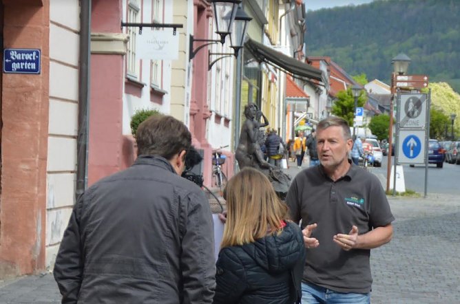 Vor der Kamera (Foto: Tourist-Info)