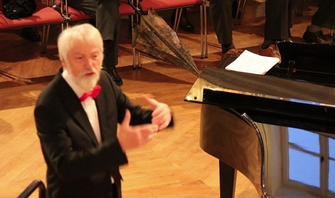 Prof. Dr. Eckart Lange abgerufen (Foto: Karl-Heinz Herrmann)