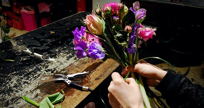 Arbeit in der Floristik (Foto: IG BAU) Arbeit in der Floristik (Foto: IG BAU)