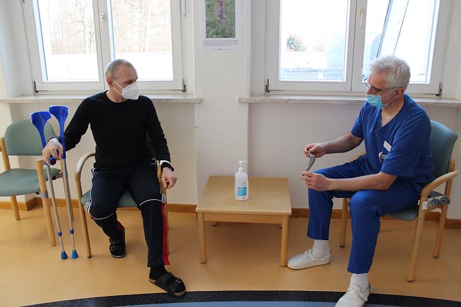 Schmerzen kennen keine Pandemie (Foto: Helios Bleicherode) Schmerzen kennen keine Pandemie (Foto: Helios Bleicherode)