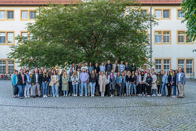 Am Eichsfeld-Klinikum wurden die neuen Azubis begrüßt (Foto: Eichsfeld Klinikum) Am Eichsfeld-Klinikum wurden die neuen Azubis begrüßt (Foto: Eichsfeld Klinikum)