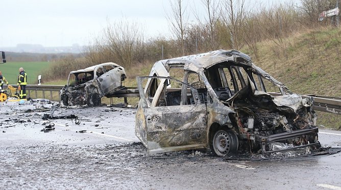 Grauenvoller Unfall auf der B 247 bei Bad Langensalza (Foto: S.Dietzel)