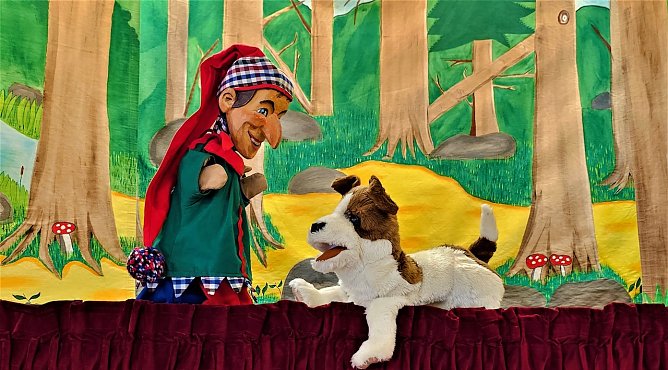 Kasper und Wuffi im R&auml;uberwald (Foto: A.Nolting)