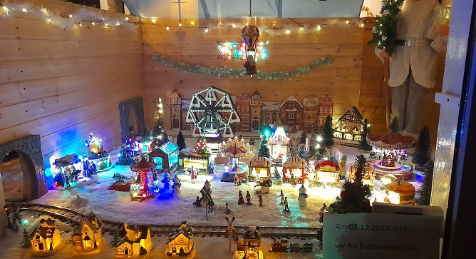 Weihnachtliches Schaufenster in Heringen (Foto: Wolfgang Kirsten aus Heringen)